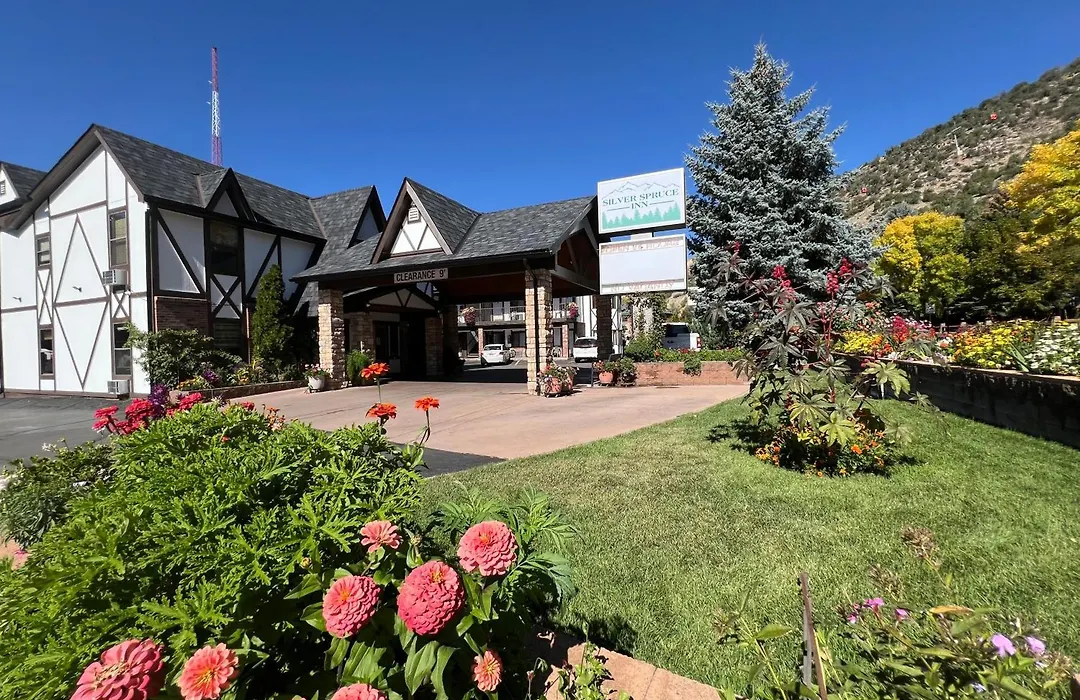 Silver Spruce Inn-1