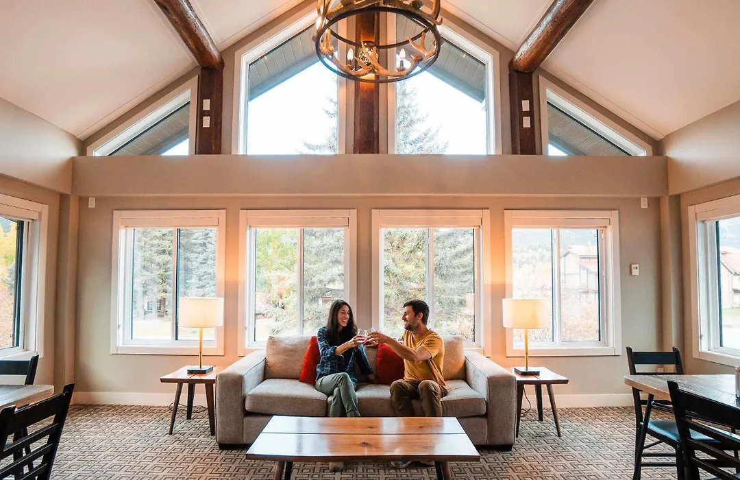 Basecamp Lodge Canmore-1