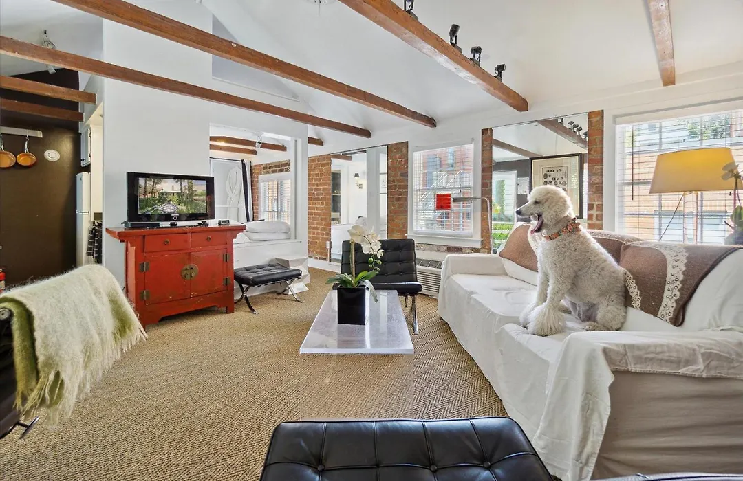 16 E Jones Carriage House-1