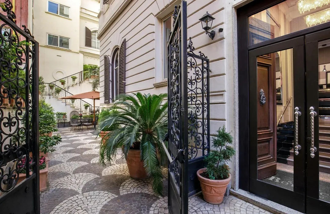 Hotel Royal Court-1