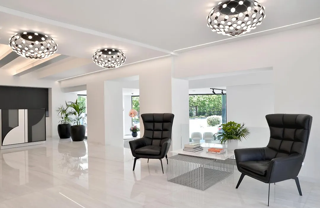 The Athenaeum Luxury Hotel-1
