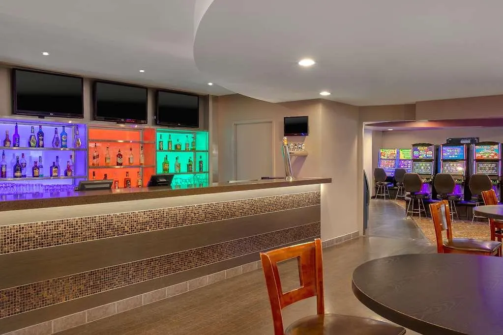 Hampton Inn By Hilton Winnipeg Downtown-1