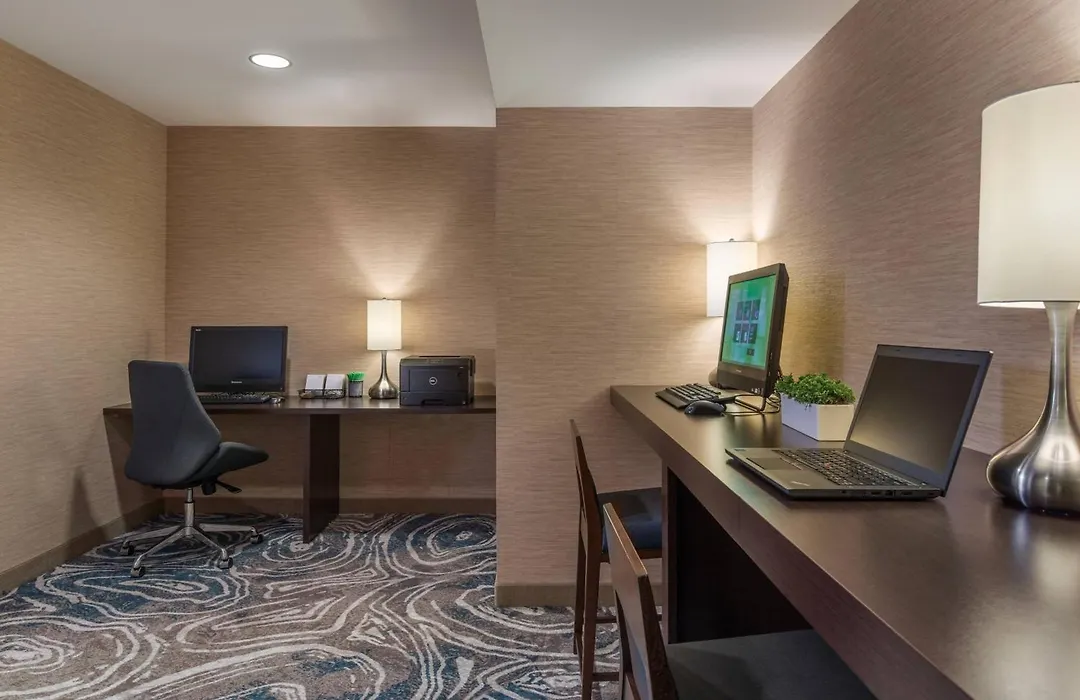 Courtyard By Marriott Portland City Center-1