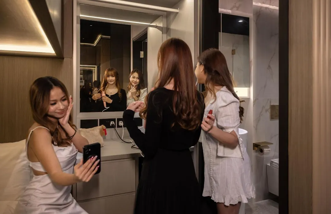 Cube Social Boutique Capsule Hotel At Boat Quay-1