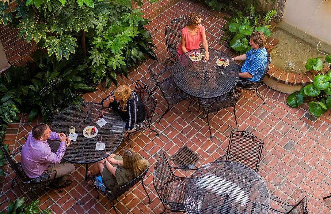 Kings Courtyard Inn-1