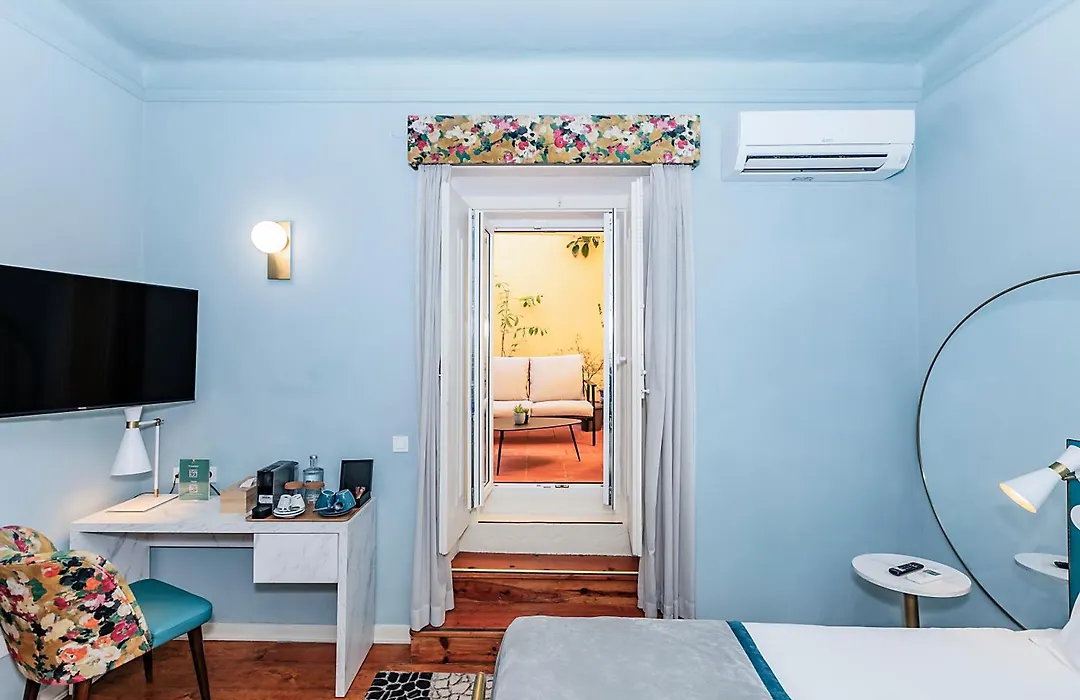 Lr Guest House-1