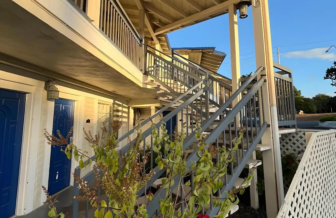 Inn By The Bay Monterey-1