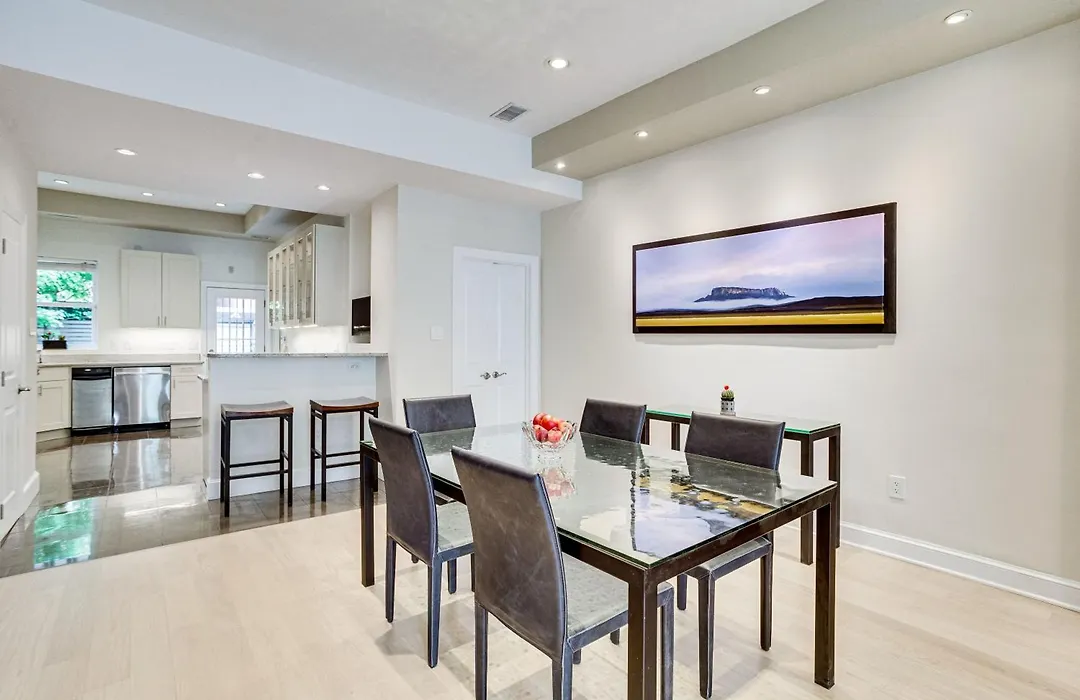 Modern 1 Block From Metro Subway Minutes To Capital, Museums And National Mall-1