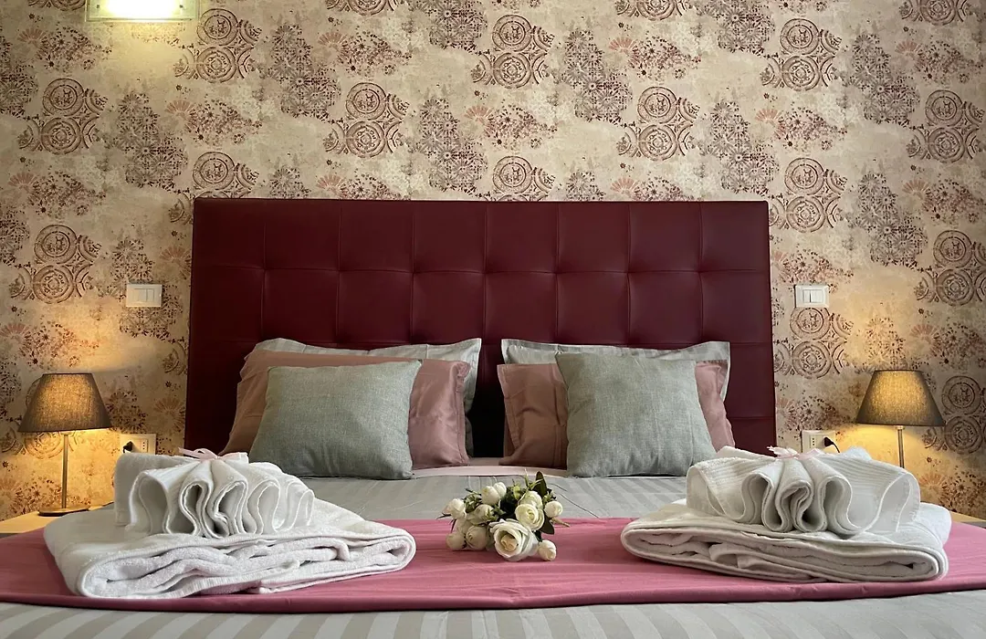 Porta Alla Croce Guest House-1