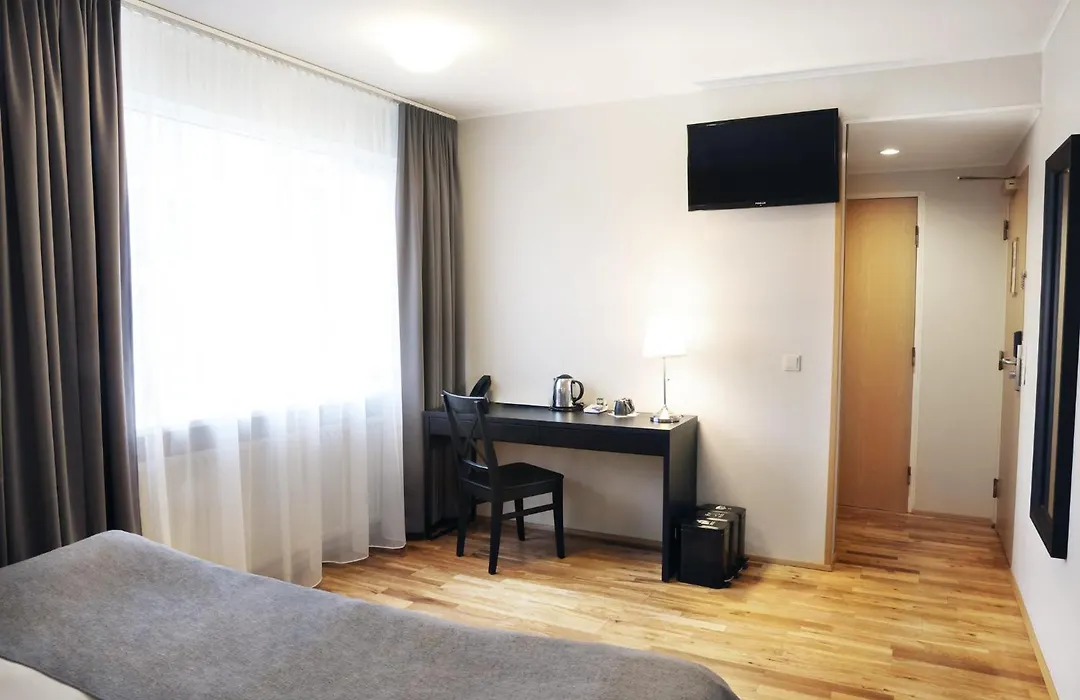 Fosshotel Rauthara-1