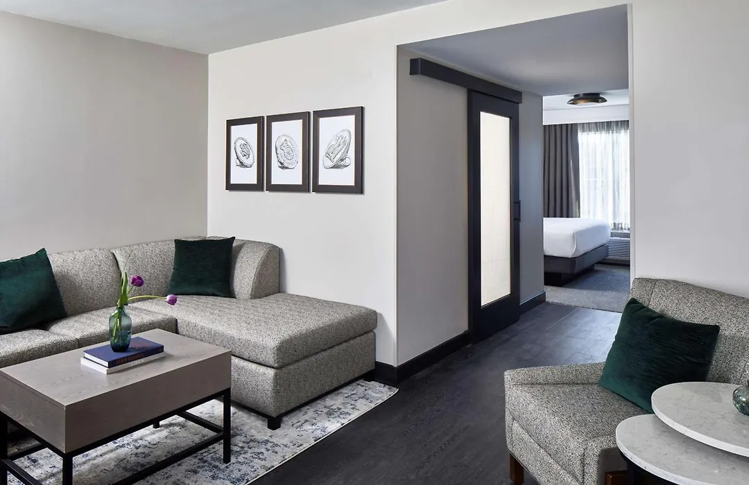 Cumberland House Knoxville, Tapestry Collection By Hilton-1