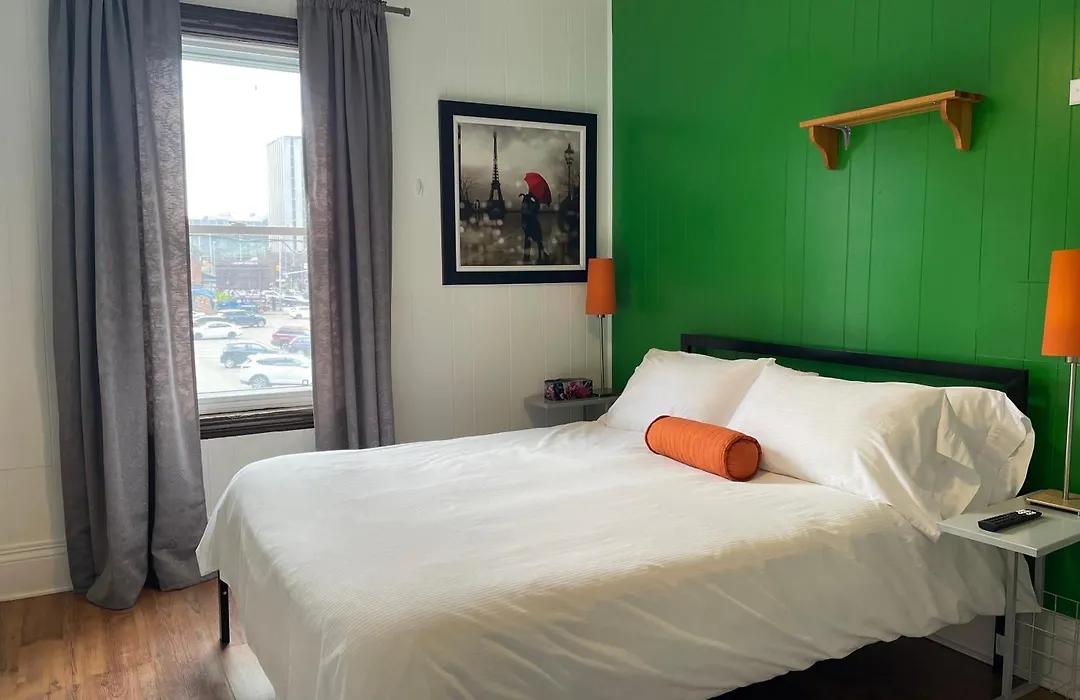Barefoot Inn-1