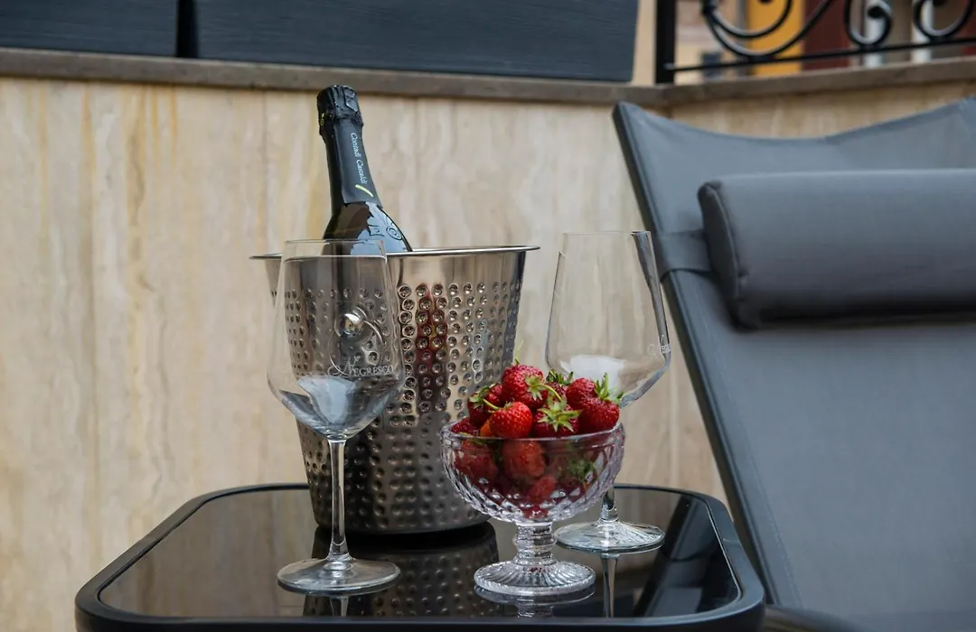 Bocca Di Leone Luxury Suite-1