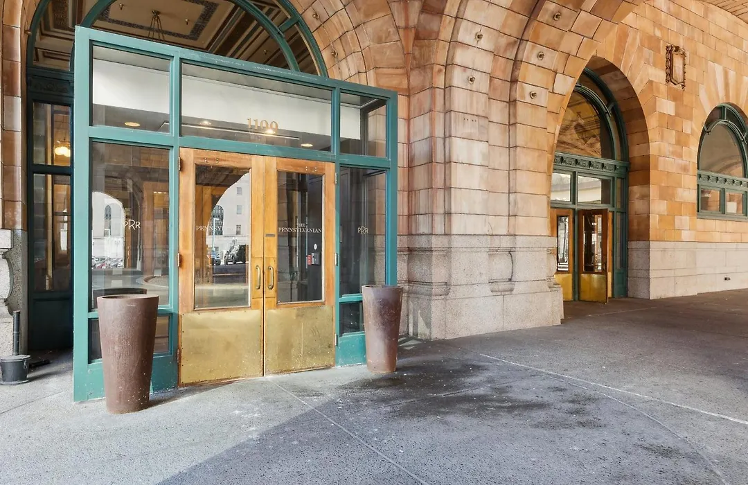 Placemakr Downtown Pittsburgh At The Pennsylvanian-1