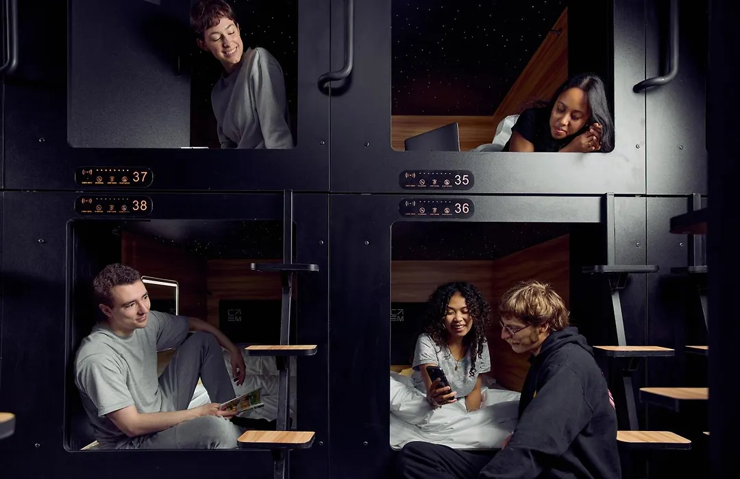 Capsule Hotel Montreal-1