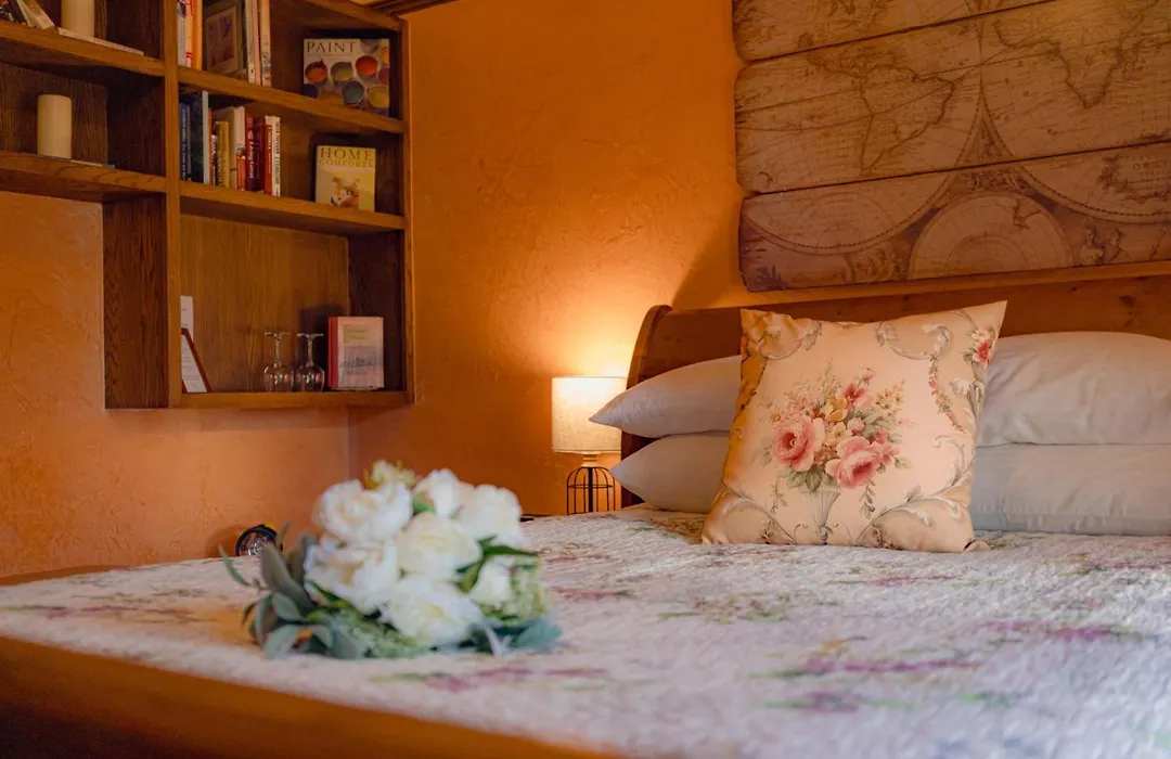 Cabernet House, An Old World Inn-1