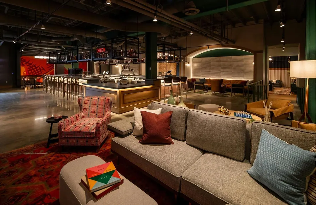 Moxy Cincinnati Downtown-1