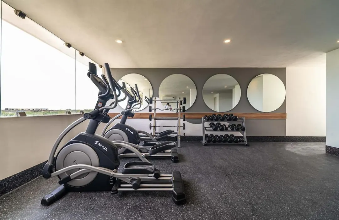 Lux Studio W Private Plunge Pool Gym Lik Zama-1