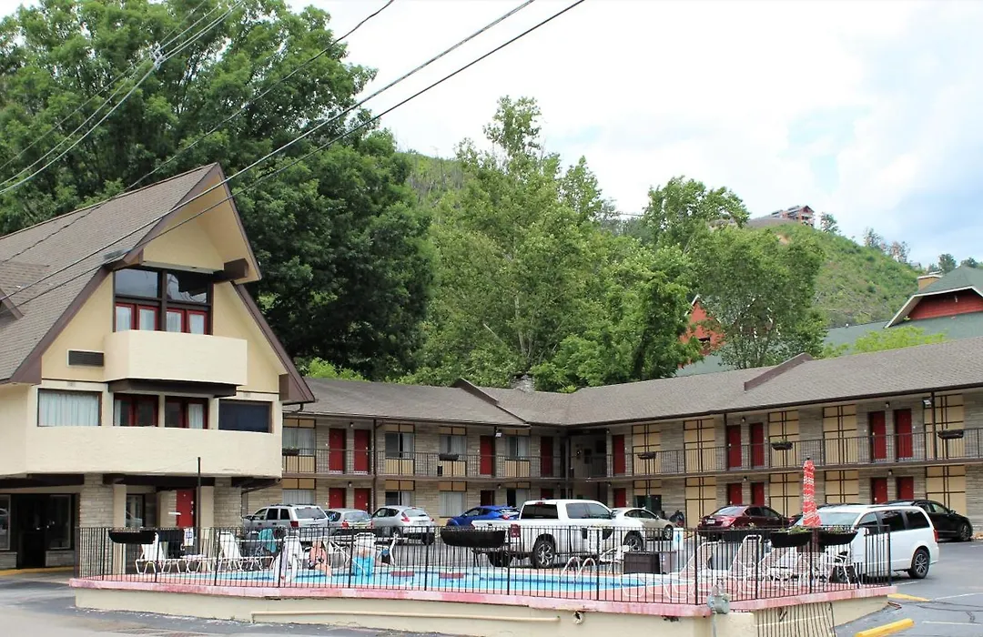 Fabulous Chalet Inn-1