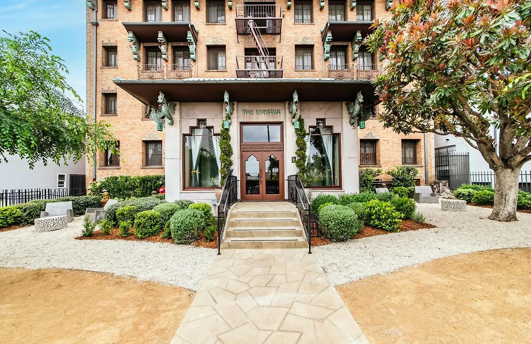 The Nirvana Apartment Hotel-1