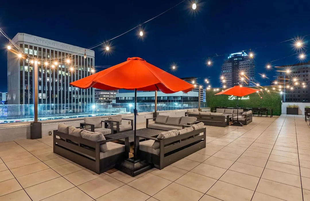 Hotel Mai Downtown Long Beach-1