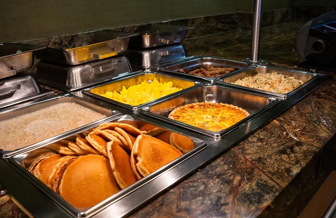 Crystal Inn Hotel & Suites - Salt Lake City-1