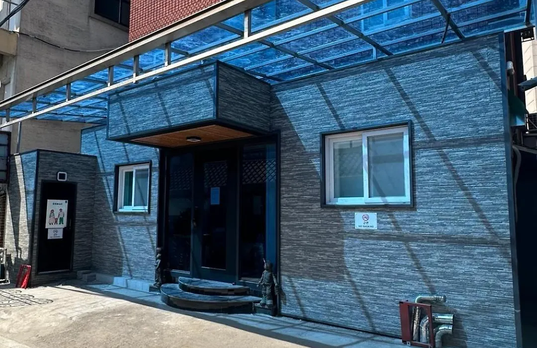Insadong R Guesthouse-1