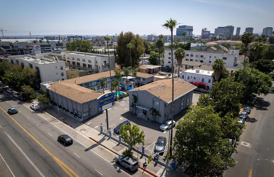 Hollywood City Inn-1