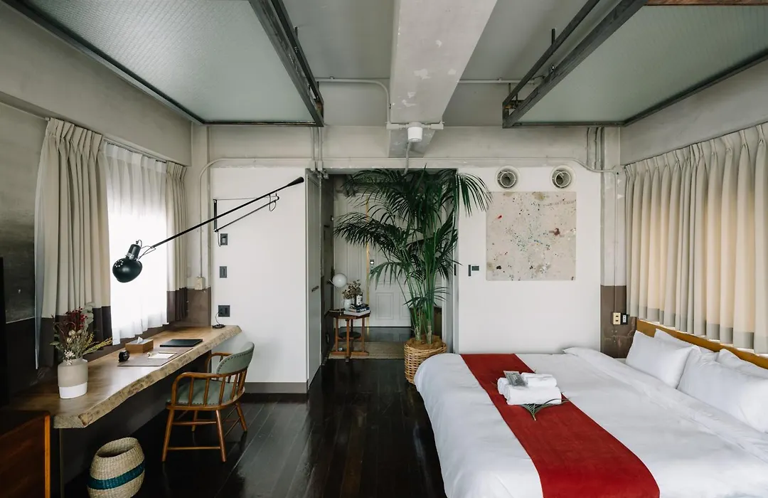 Hotel Inc-1