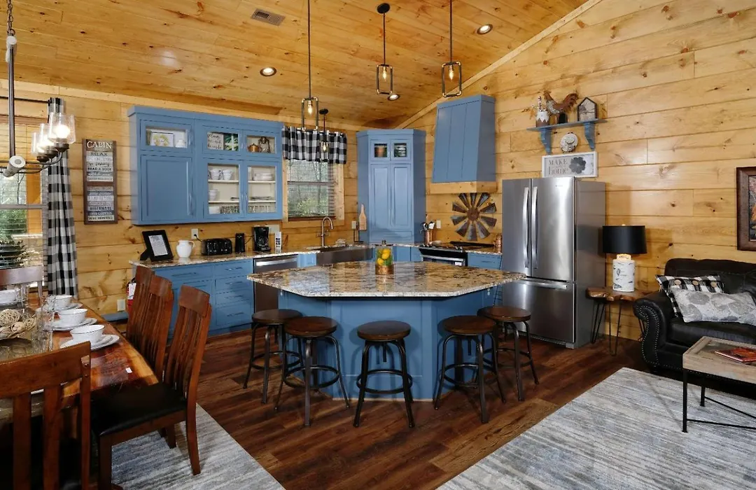 Holly Ridge Hideaway-1