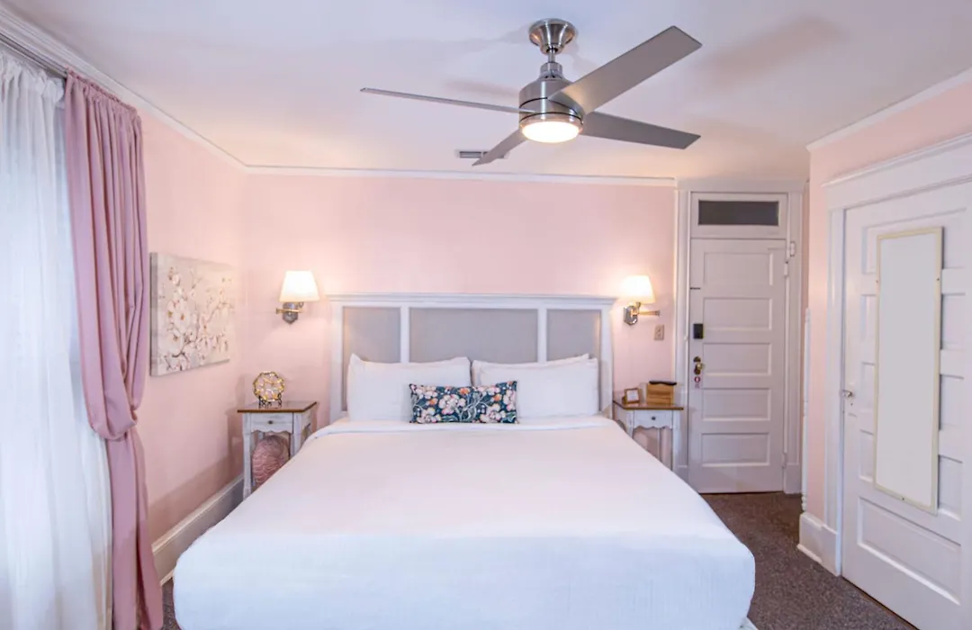 Inn On Charlotte Boutique Hotel-1