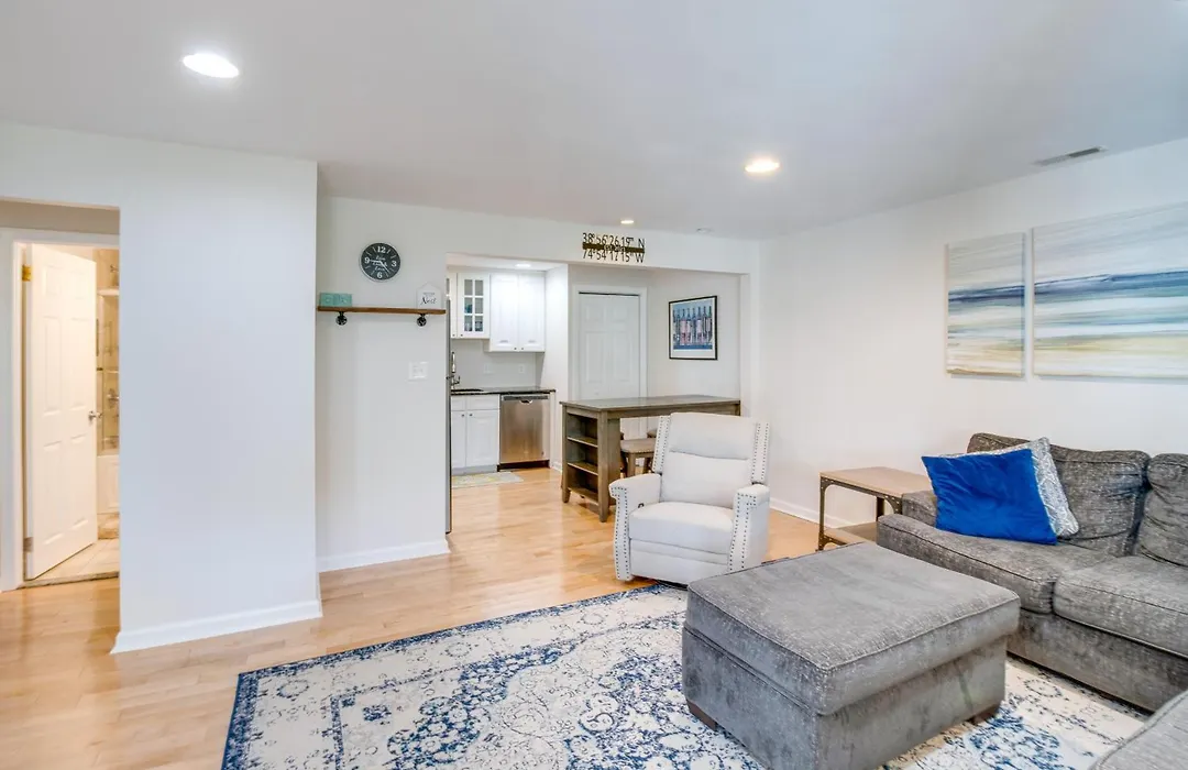 Cape May Quad W/ Grill - 7 Blocks To Beach!-1
