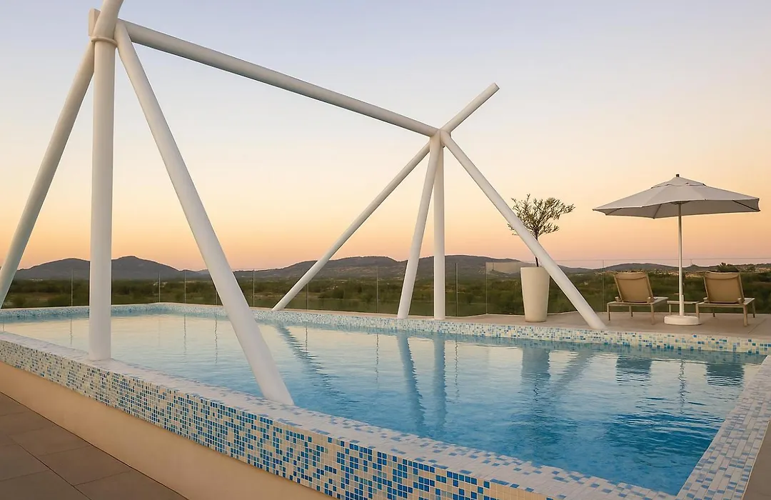 Flamboyan Hotel & Residences-1