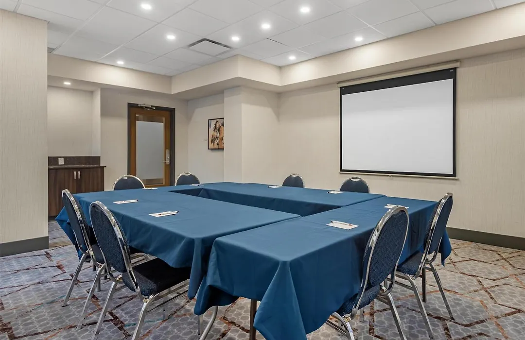 Best Western Plus Suites Downtown Calgary-1