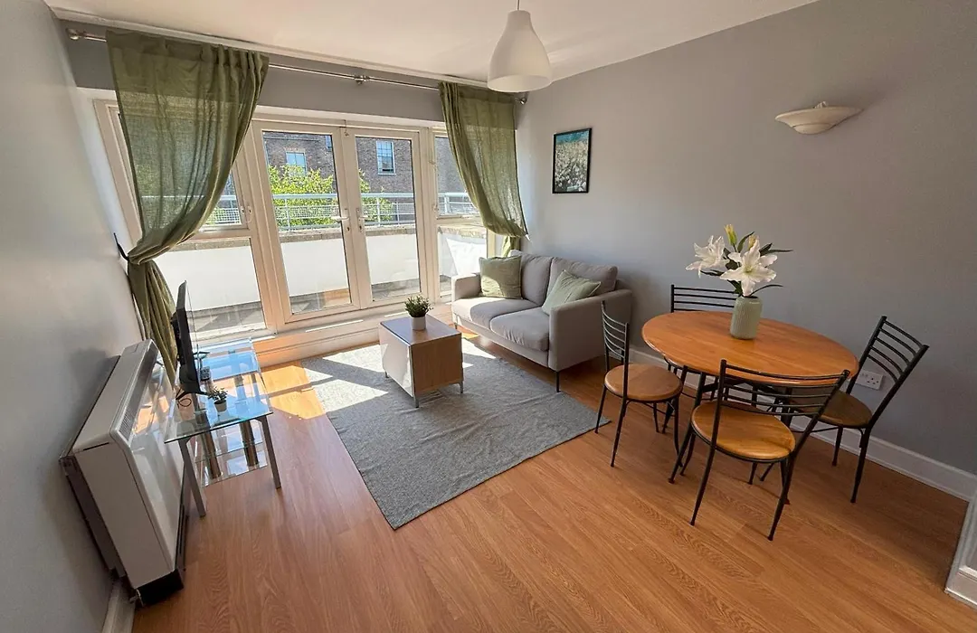 Leevin Stay Apartments City Center-1