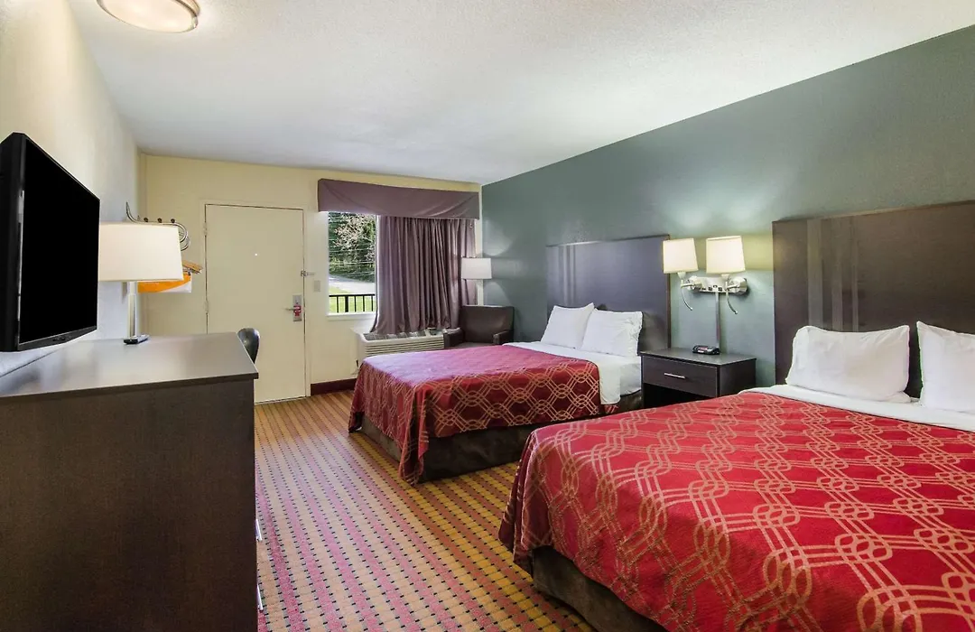 Econo Lodge Near Motor Speedway-1