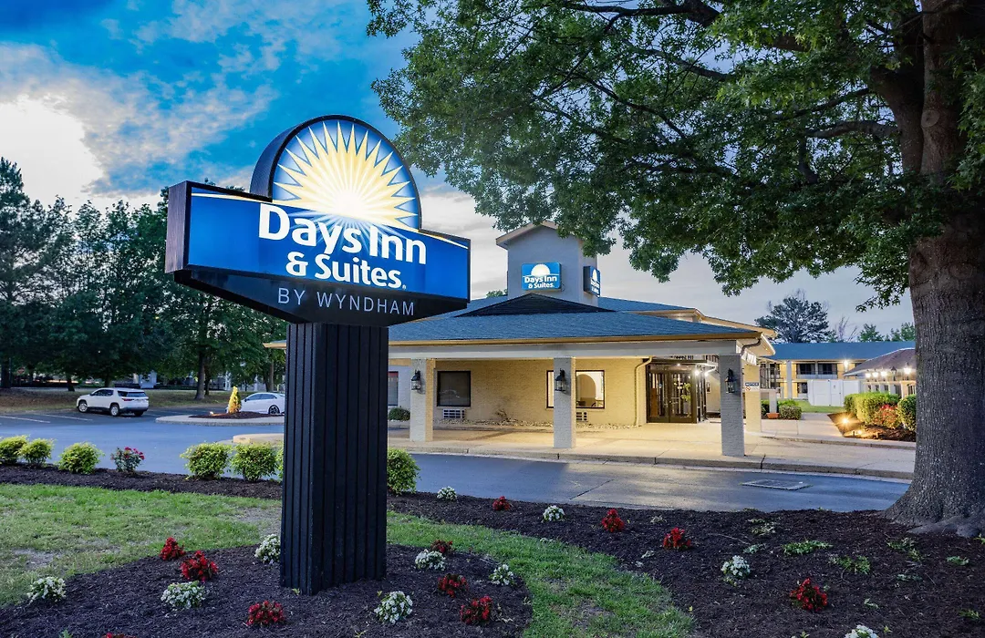 Days Inn & Suites By Wyndham Colonial-1