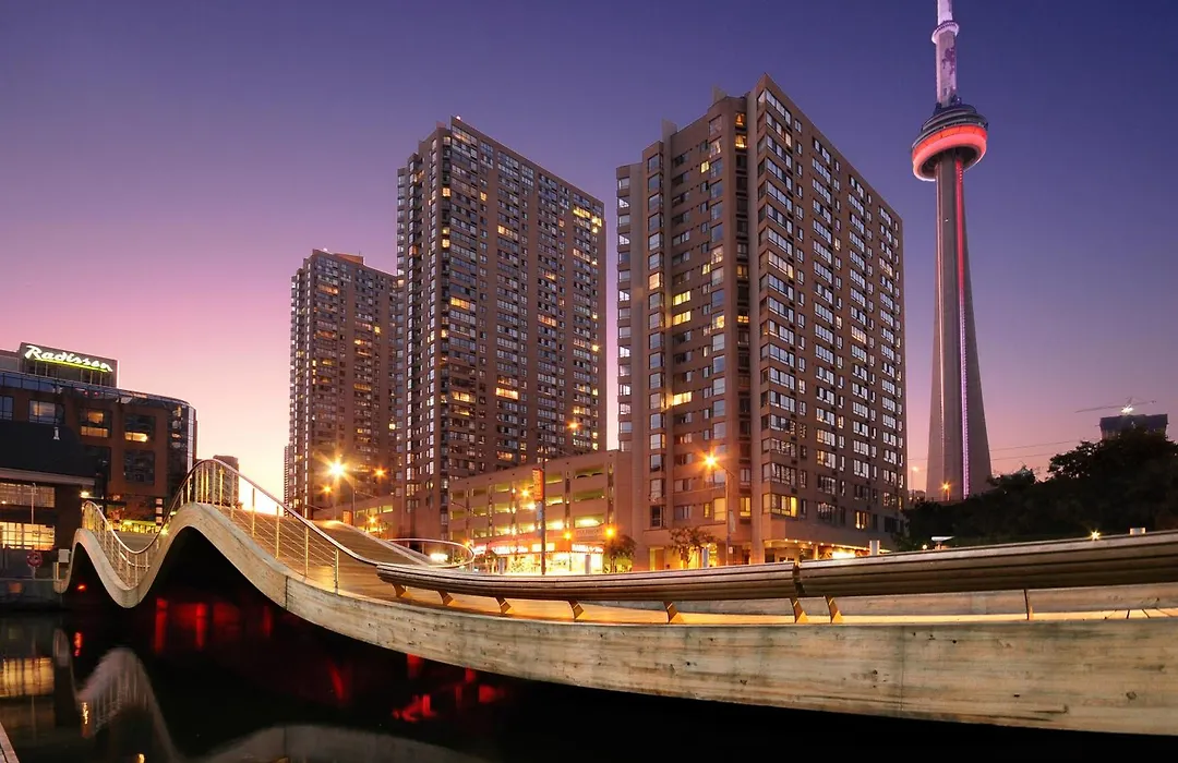 Radisson Blu Toronto Downtown-1