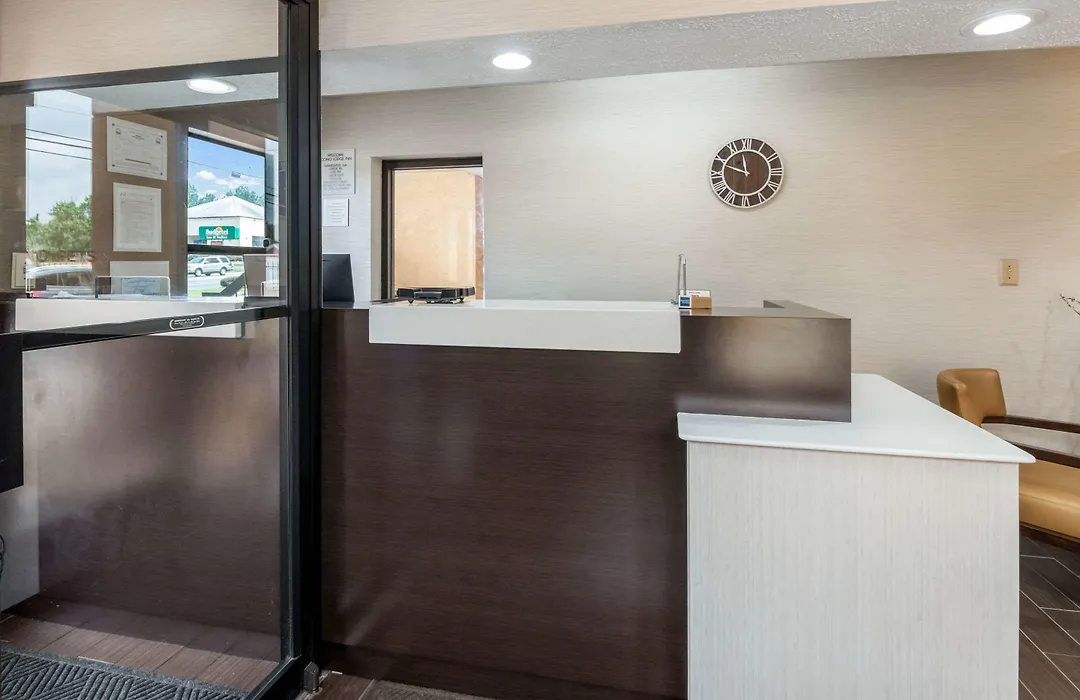 Econo Lodge Gainesville Downtown Area-1