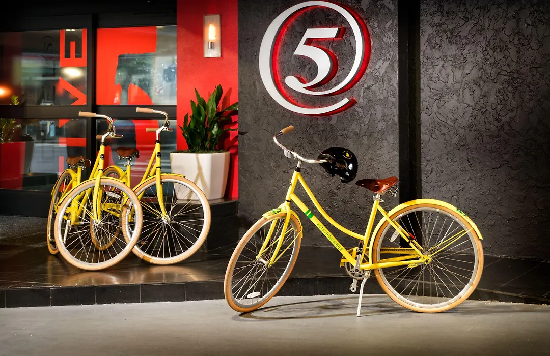 Staypineapple, Hotel Five, Downtown Seattle-1
