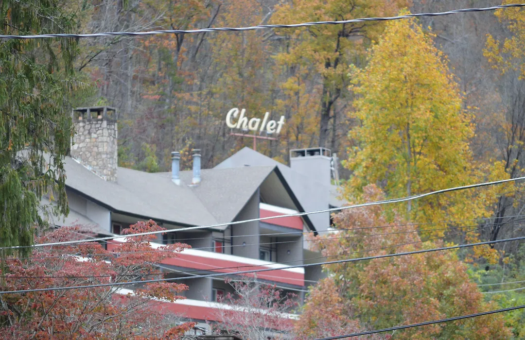 Fabulous Chalet Inn-1