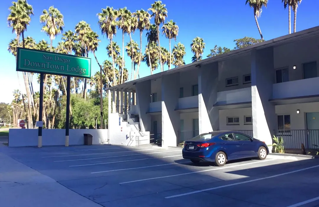 Downtown San Diego Lodge-1