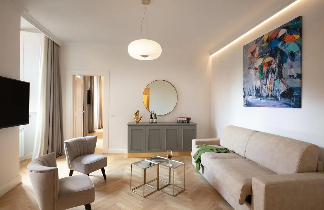 Condotti Boutique Hotel-1