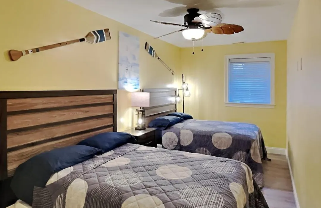 Put-In-Bay Waterfront Condo #105-1
