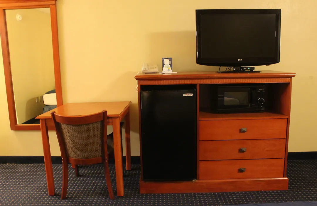 Best Western Toni Inn-1