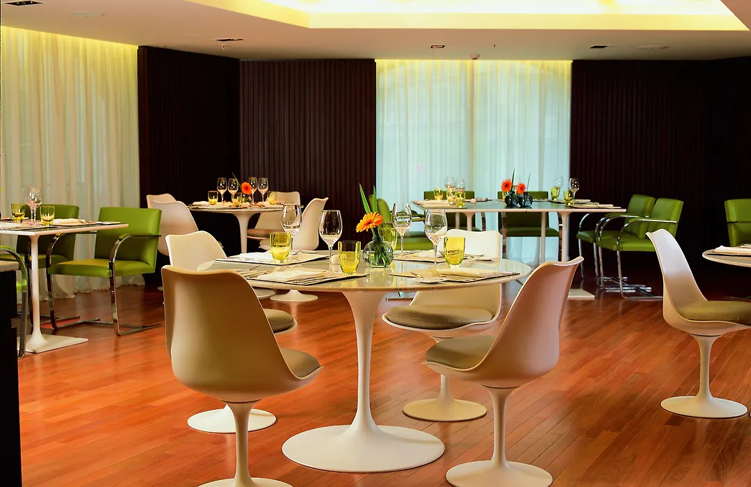 725 Continental Hotel-1