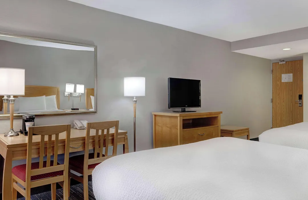 Days Inn By Wyndham Niagara Falls Near The Falls-1