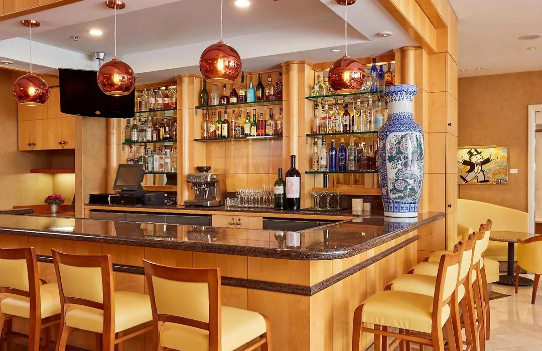 Orchard Hotel-1