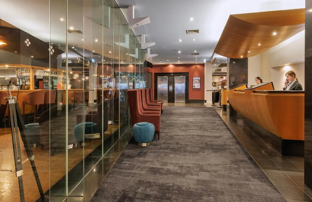 Hotel Grand Chancellor Melbourne-1