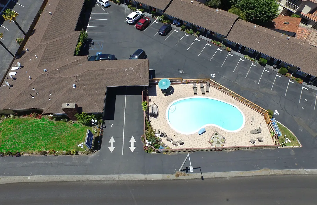 Monterey Surf Inn-1